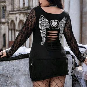 NWOT SHEIN Curve Twist Cut Out Sleeve Skeleton Letter Graphic Tee Plus Size: 4XL